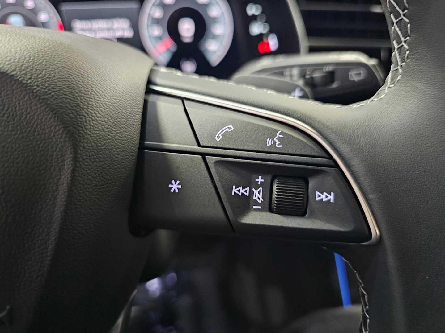 2025 Audi Q8 Premium Plus - Photo 26