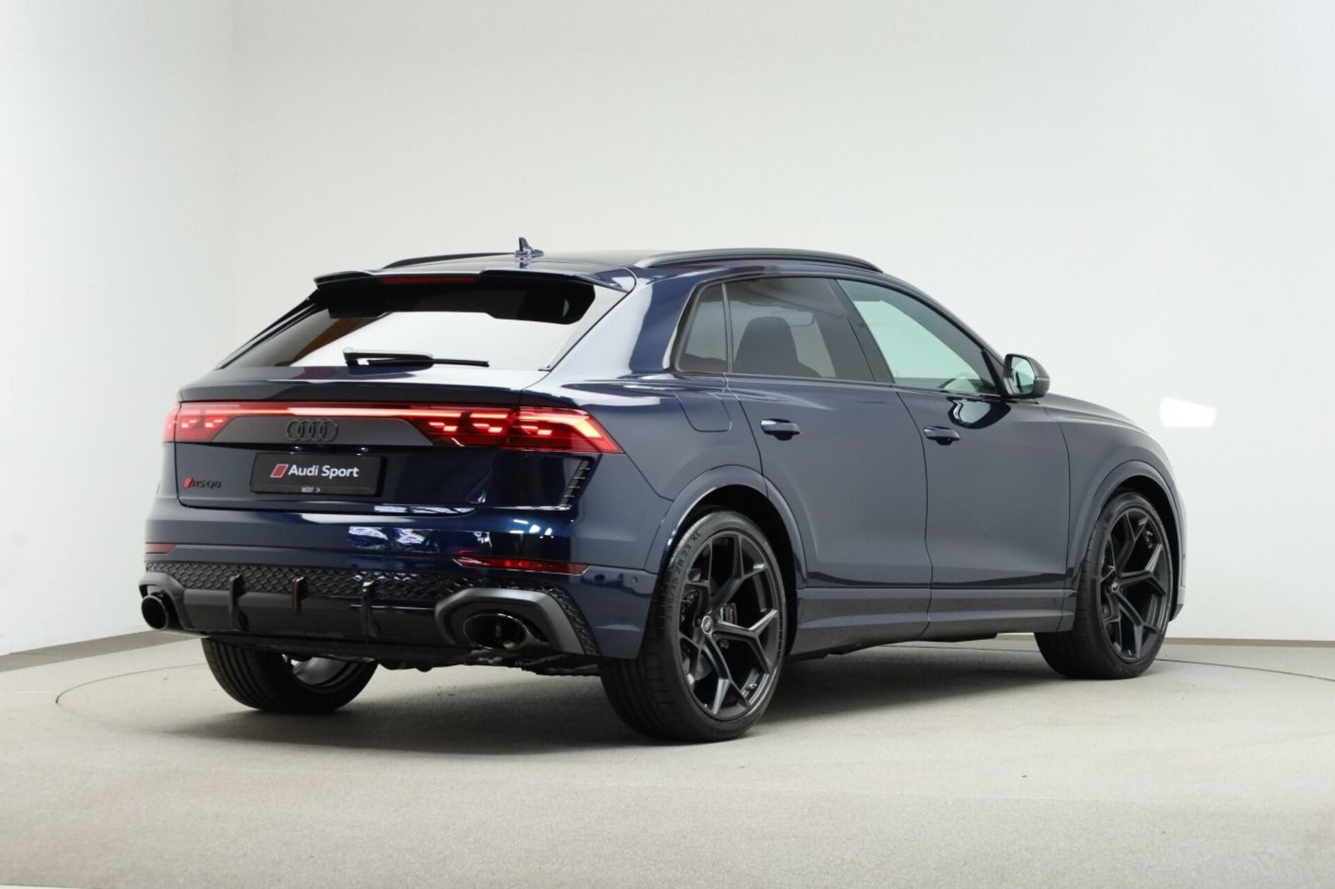 Audi RS Q8 SUV performance