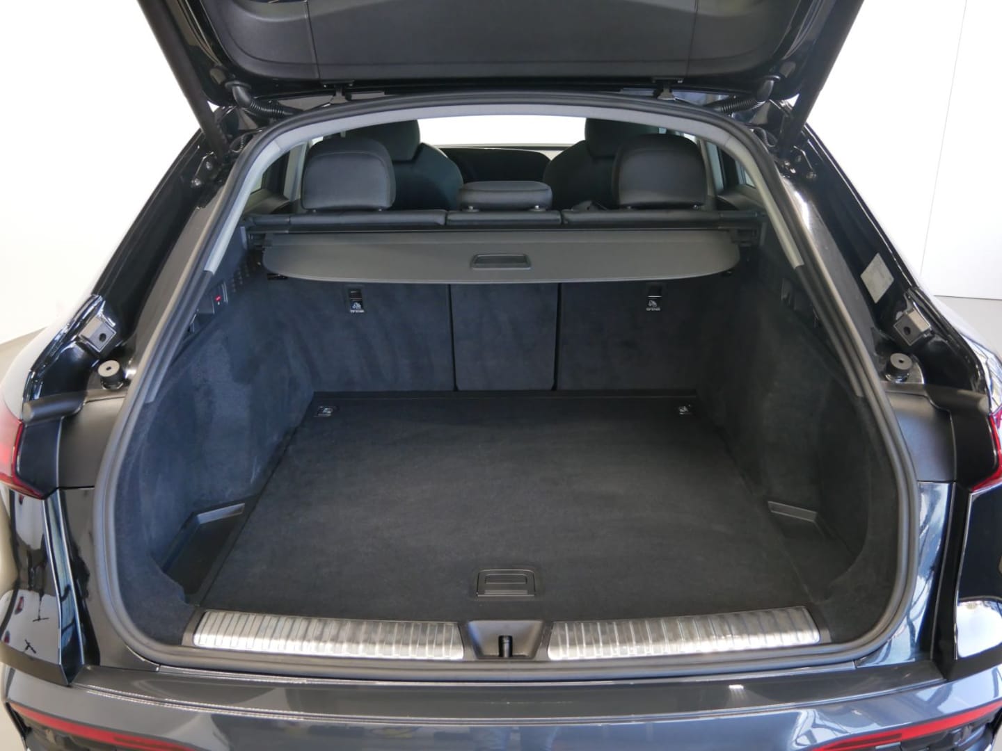 Bild über Audi Q5 Sportback TDI quattro 150 kW S tronic - für weitere Informationen kontaktieren Sie den Audi Partner