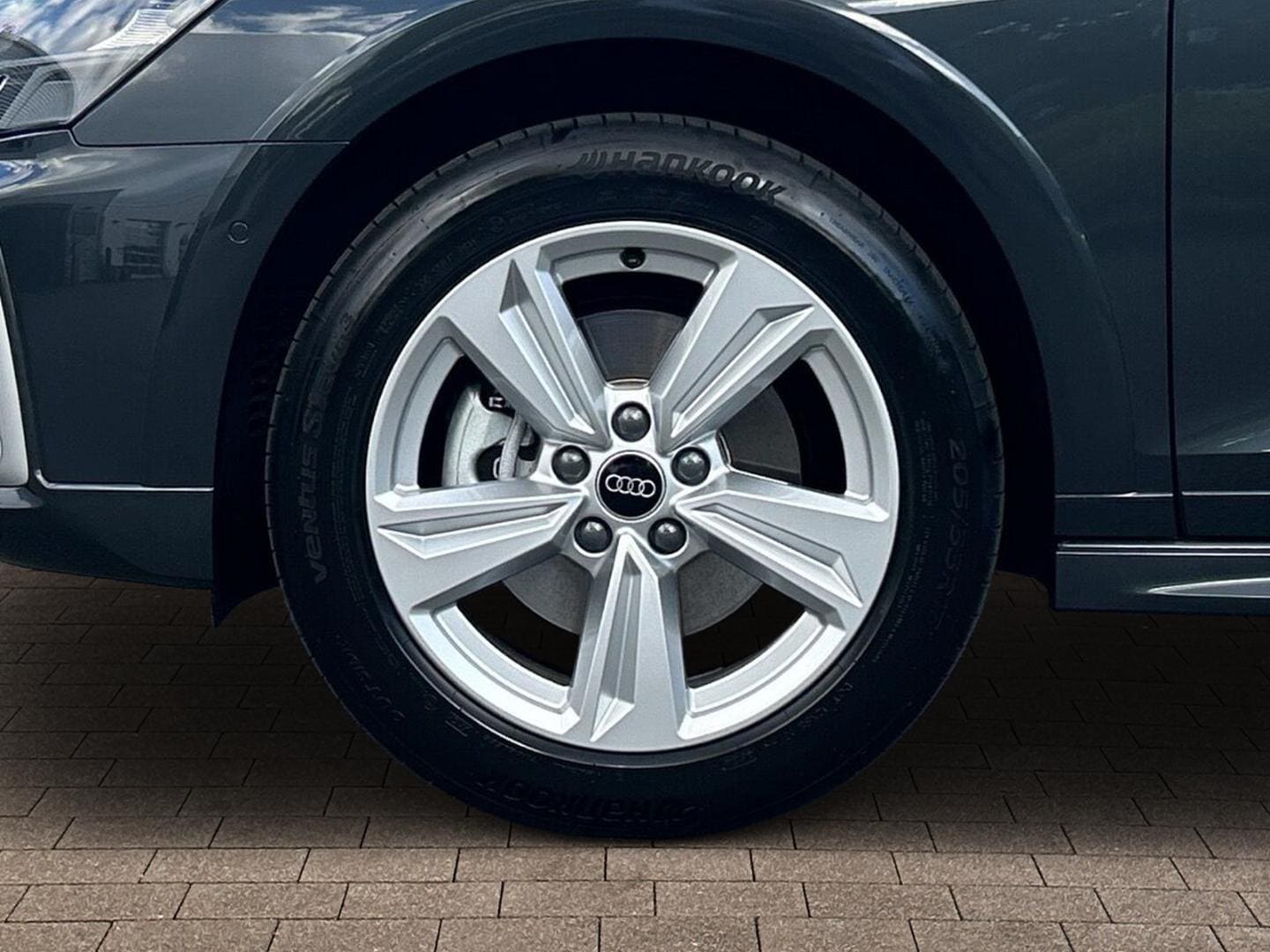Bild über Audi A3 allstreet 35 TFSI S tronic - für weitere Informationen kontaktieren Sie den Audi Partner