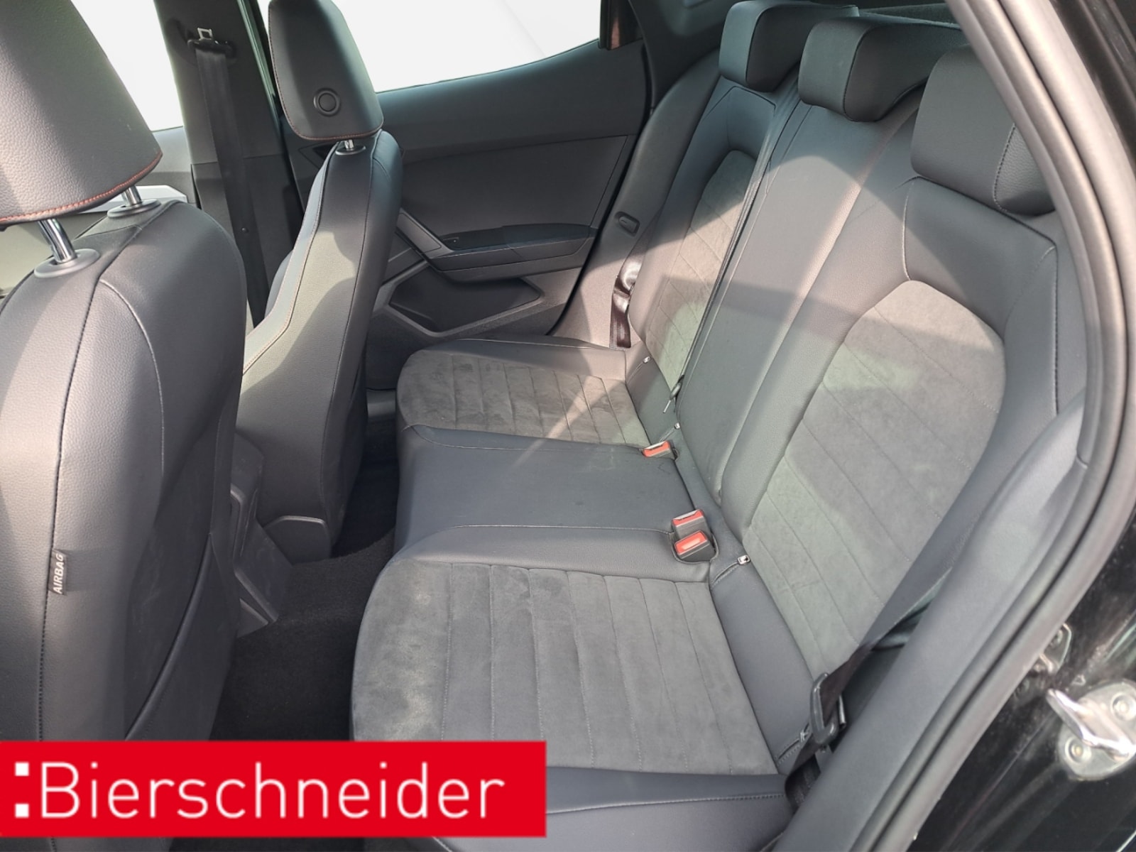 SEAT Arona – Bild 12