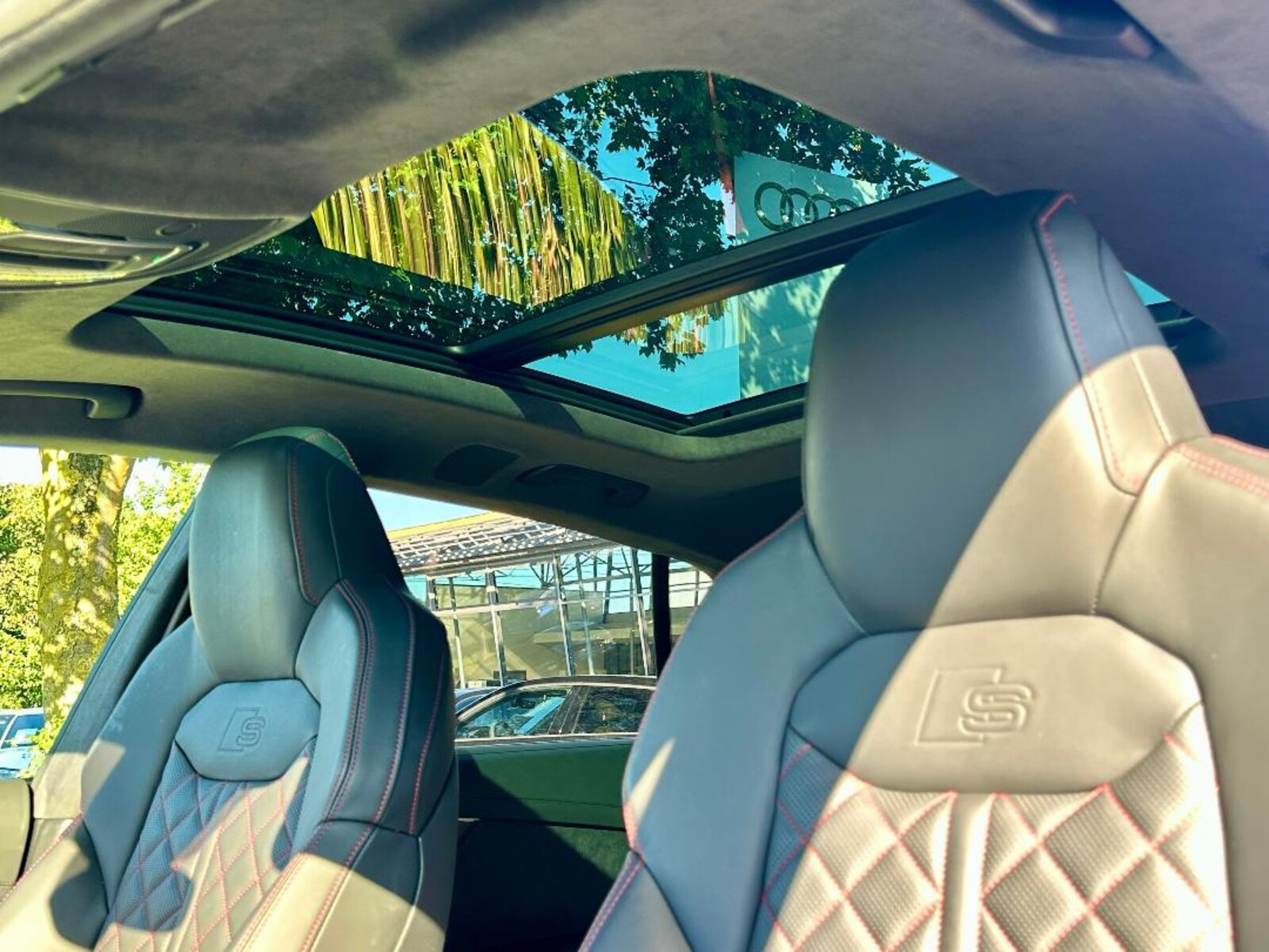 Audi SQ8 – Bild 13