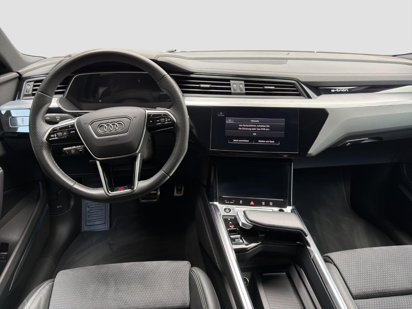 Bild über Audi Q8 Sportback e-tron advanced 50 e-tron quattro - für weitere Informationen kontaktieren Sie den Audi Partner