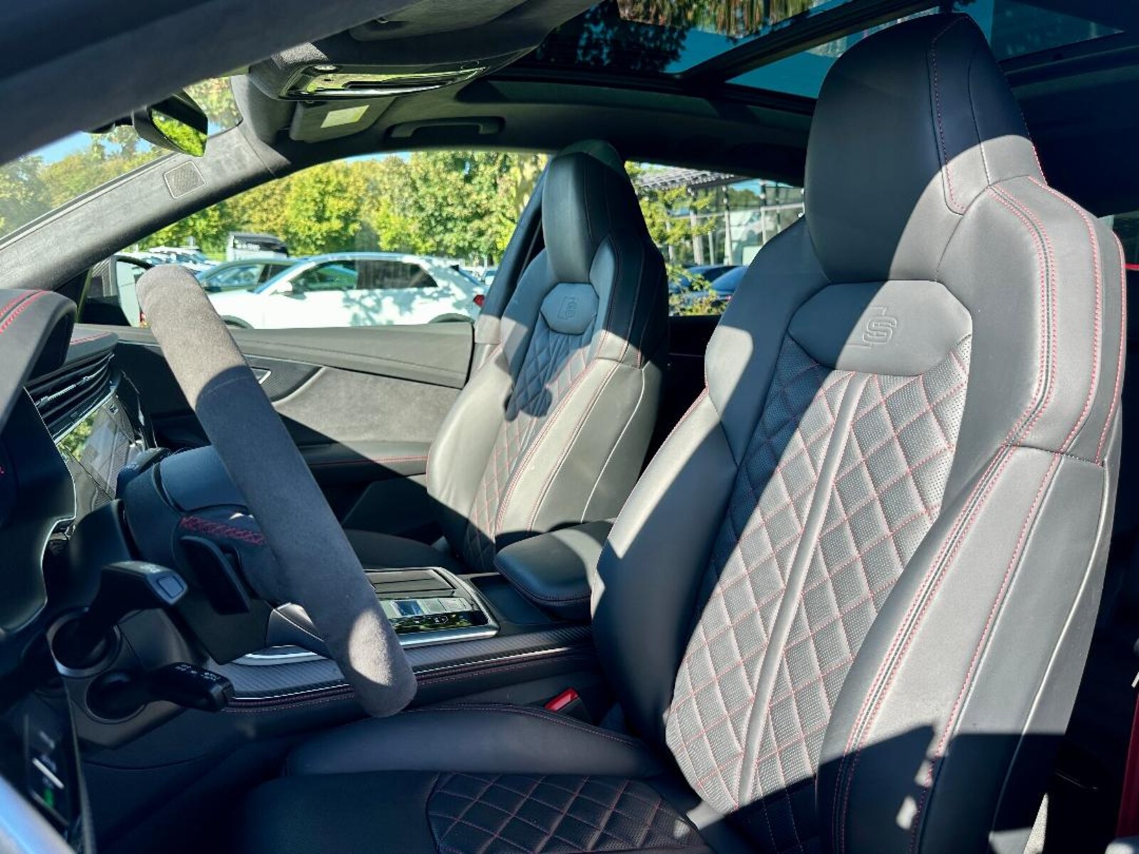 Audi SQ8 – Bild 12