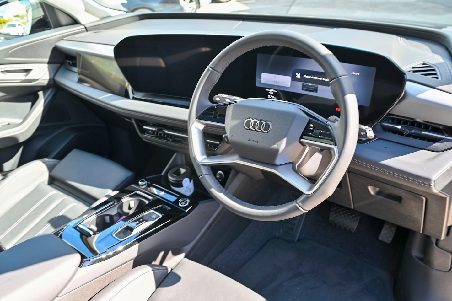 Image about Audi Q6 SUV e-tron e-tron
