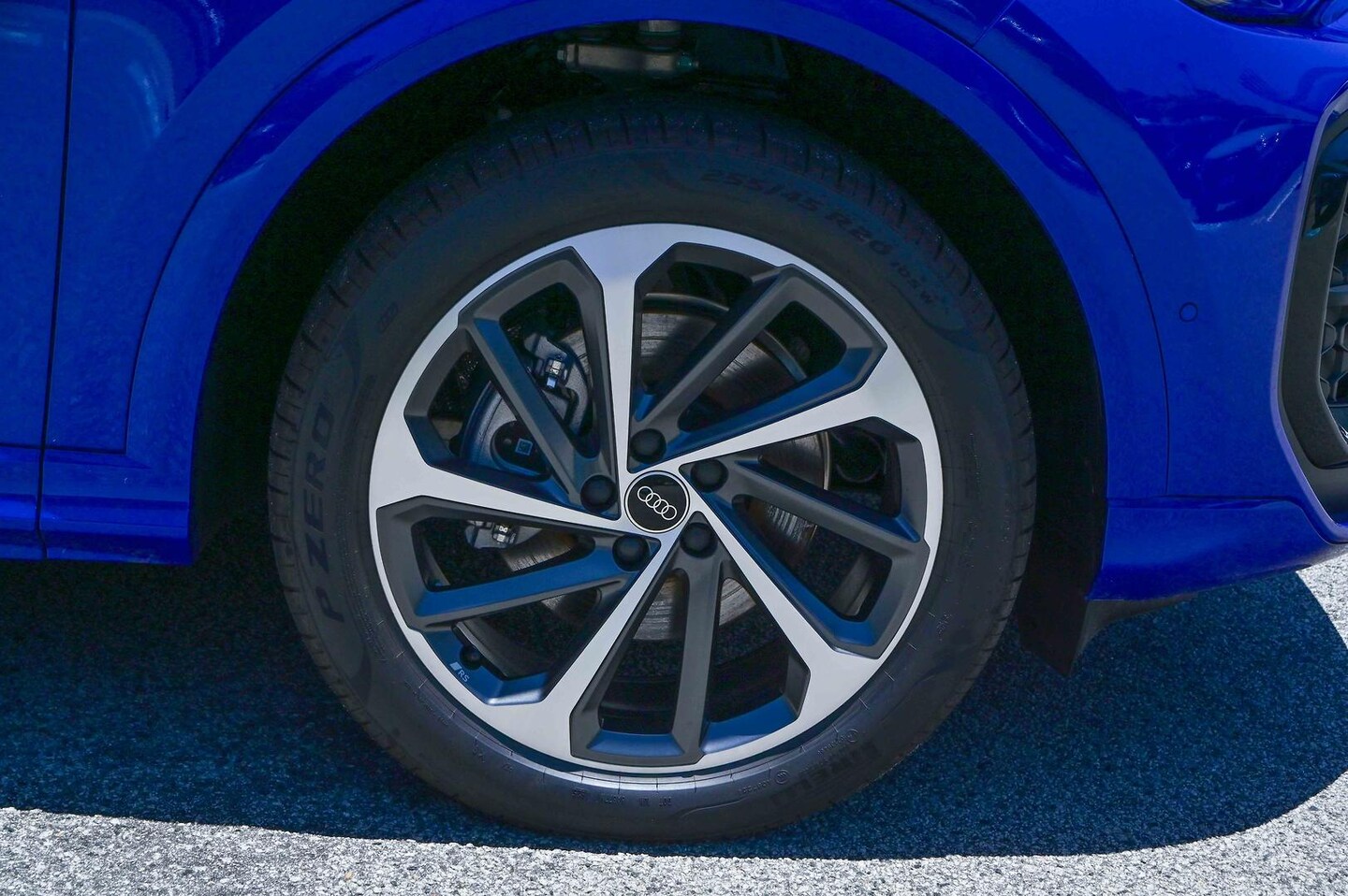 Image about Audi Q5 SUV TFSI 150 kW