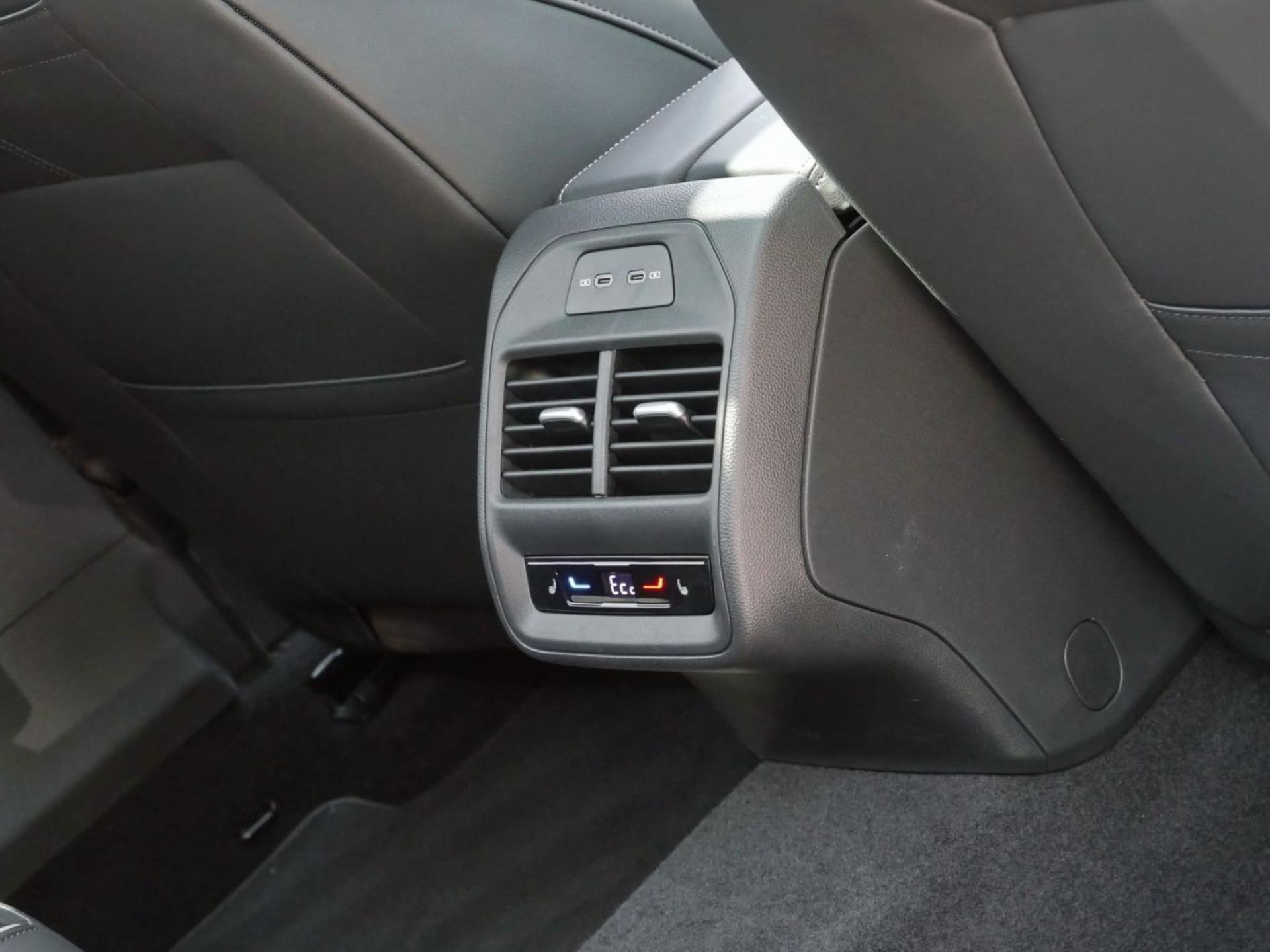 Volkswagen Passat Elegance
