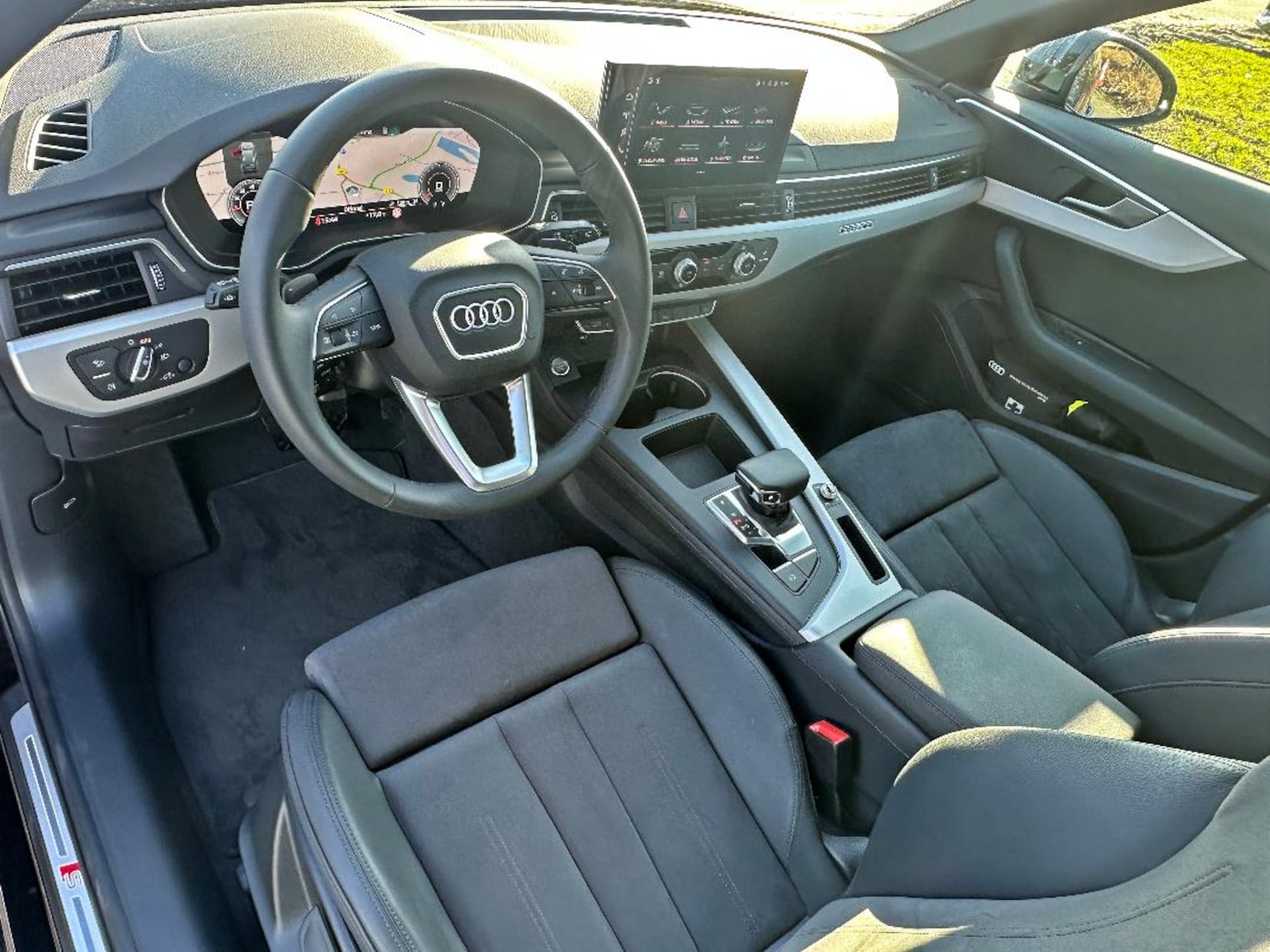 Audi A4 Avant S line