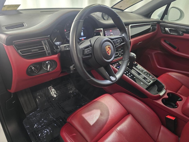 2023 Porsche Macan