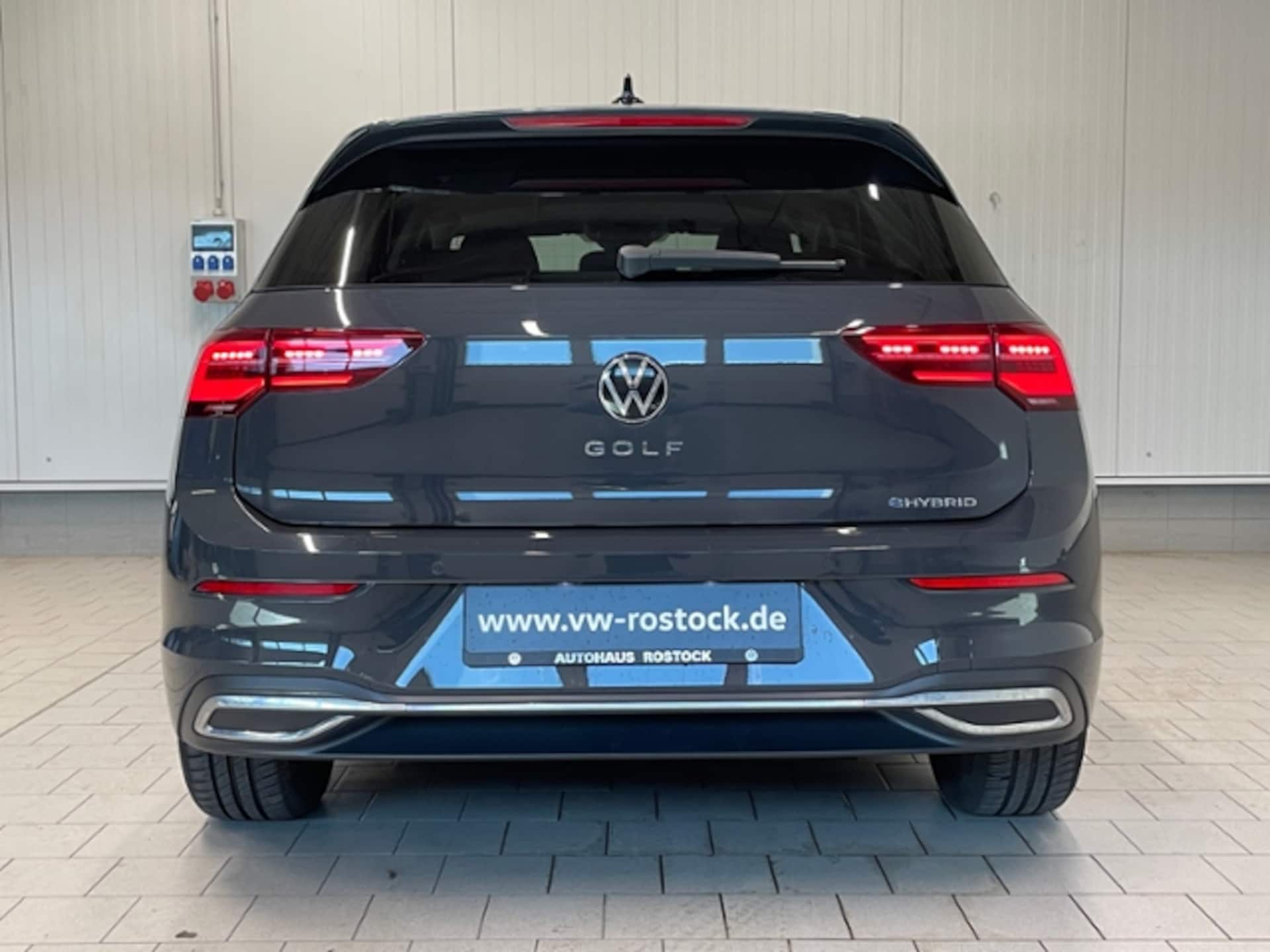 Volkswagen Golf Style