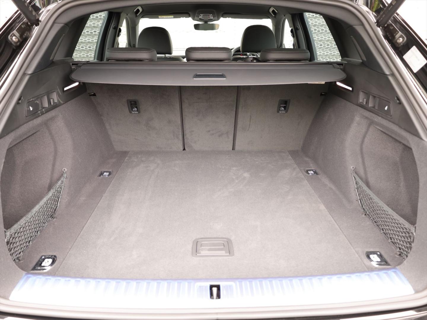 Image about Audi e-tron 50 quattro S line 230,00 kW