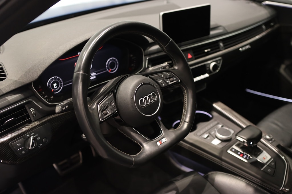 Bild som visar Audi S4 Avant S4 Avant 3.0 TFSI quattro 354 hk tiptronic - för mer information kontakta din Audi Partner