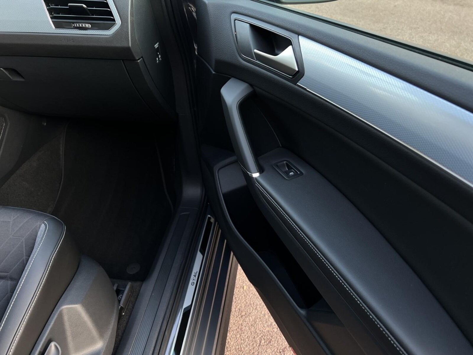 Volkswagen Touran – Bild 17