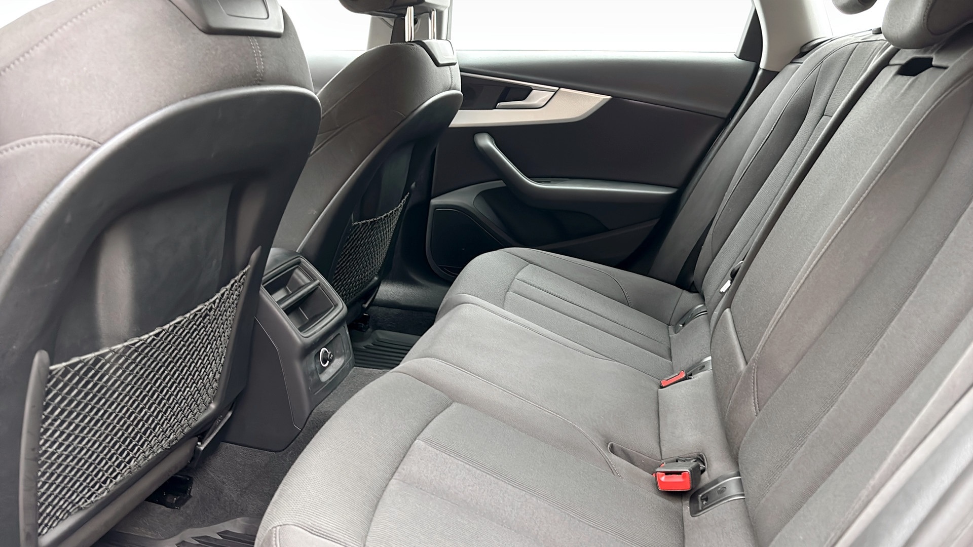 Bild som visar Audi A4 allroad quattro A4 allroad 2.0 TDI quattro 190 hk S tronic - för mer information kontakta din Audi Partner