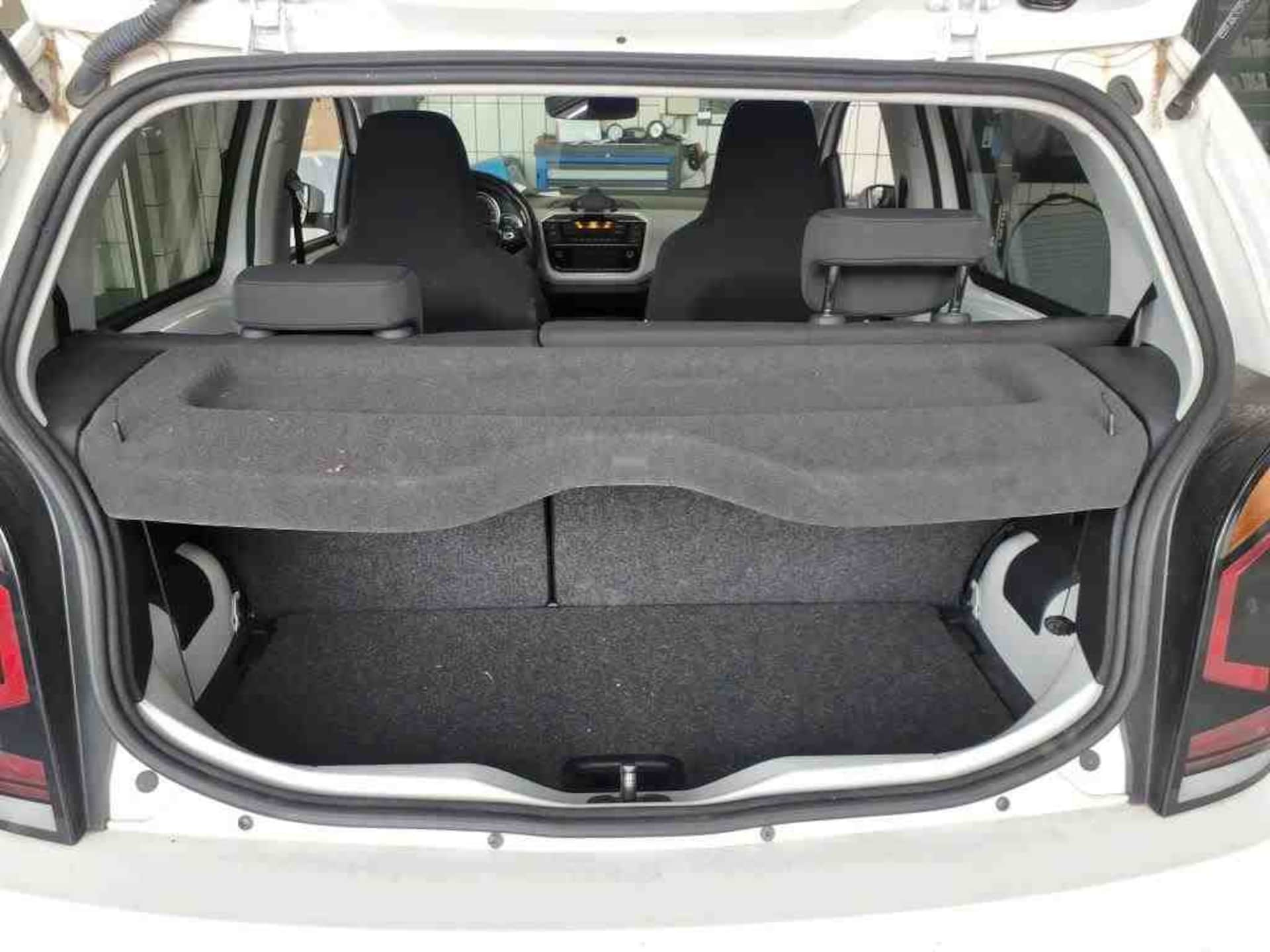 Volkswagen e-up! Style "Plus"