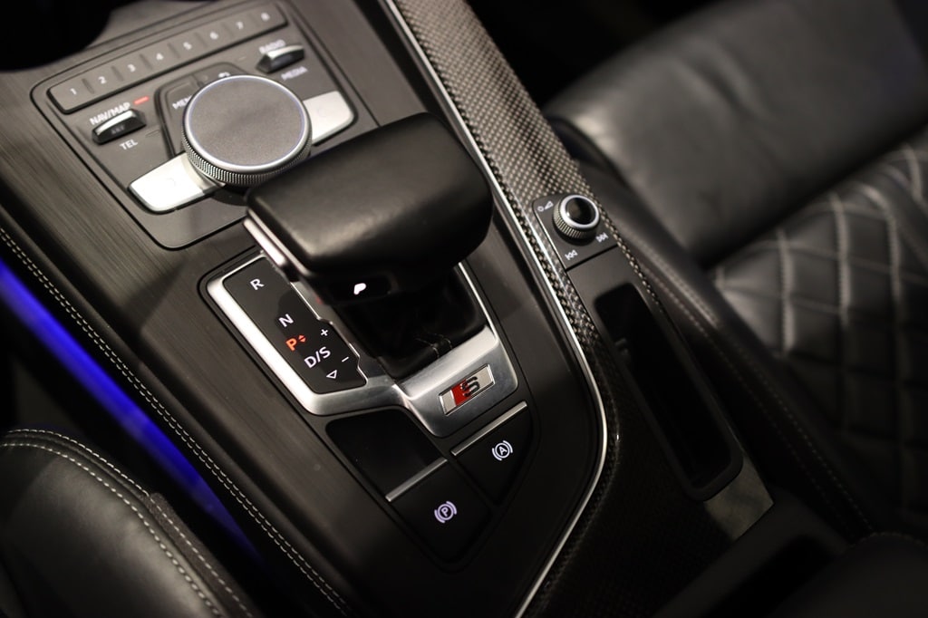 Bild som visar Audi S4 Avant S4 Avant 3.0 TFSI quattro 354 hk tiptronic - för mer information kontakta din Audi Partner