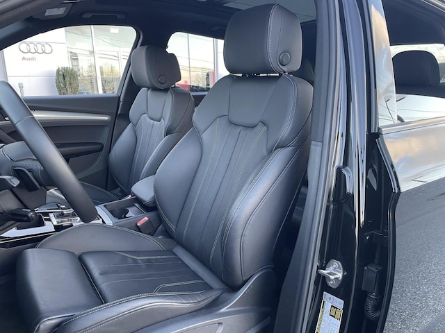 2025 Audi Q5 Premium - Photo 22