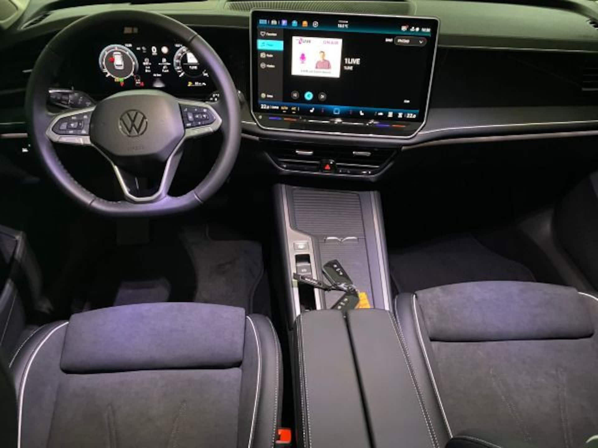Volkswagen Passat Business