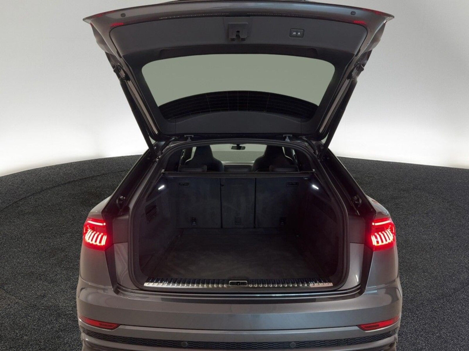 Audi SQ8 – Bild 8