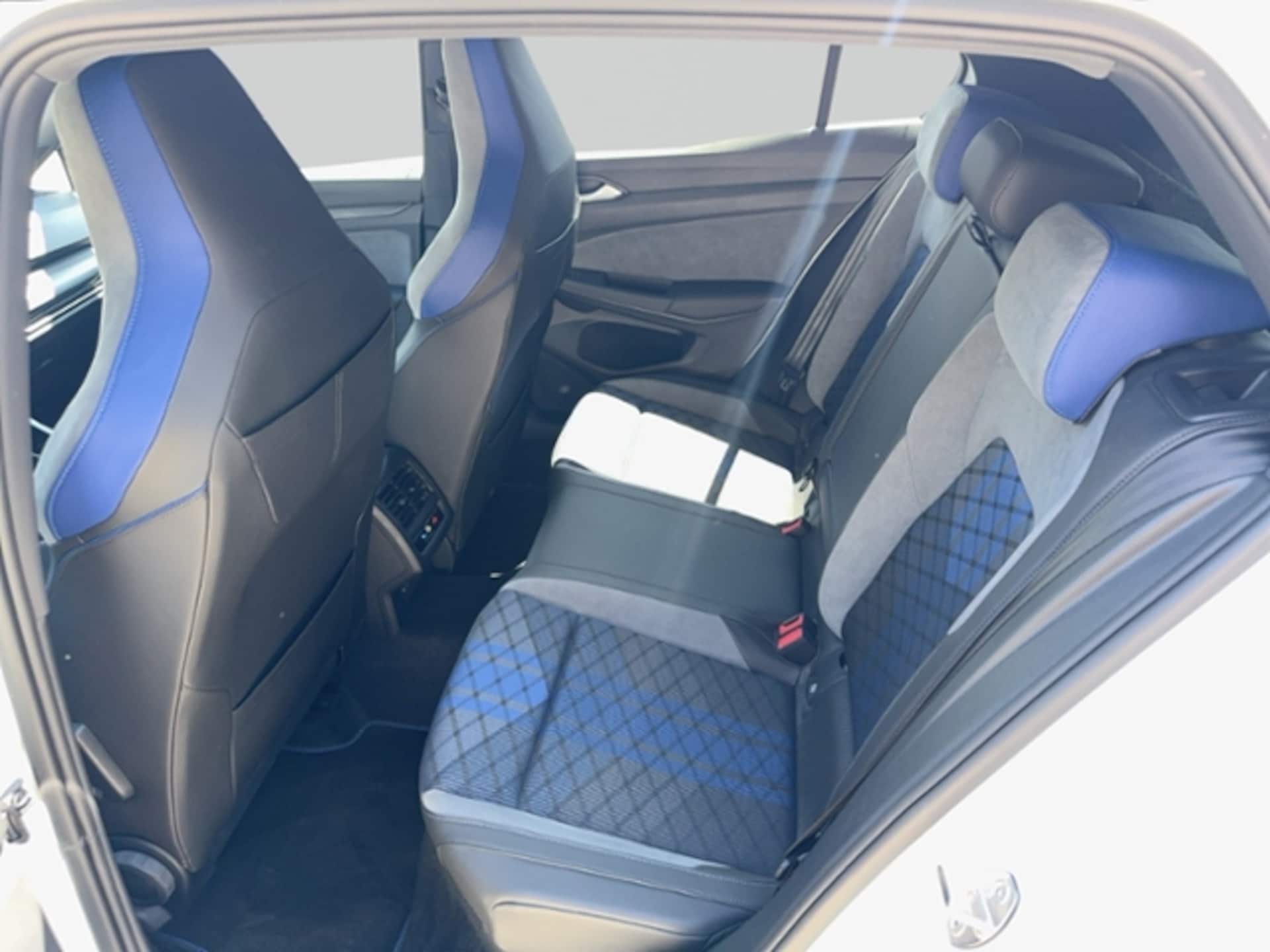 Volkswagen Golf R