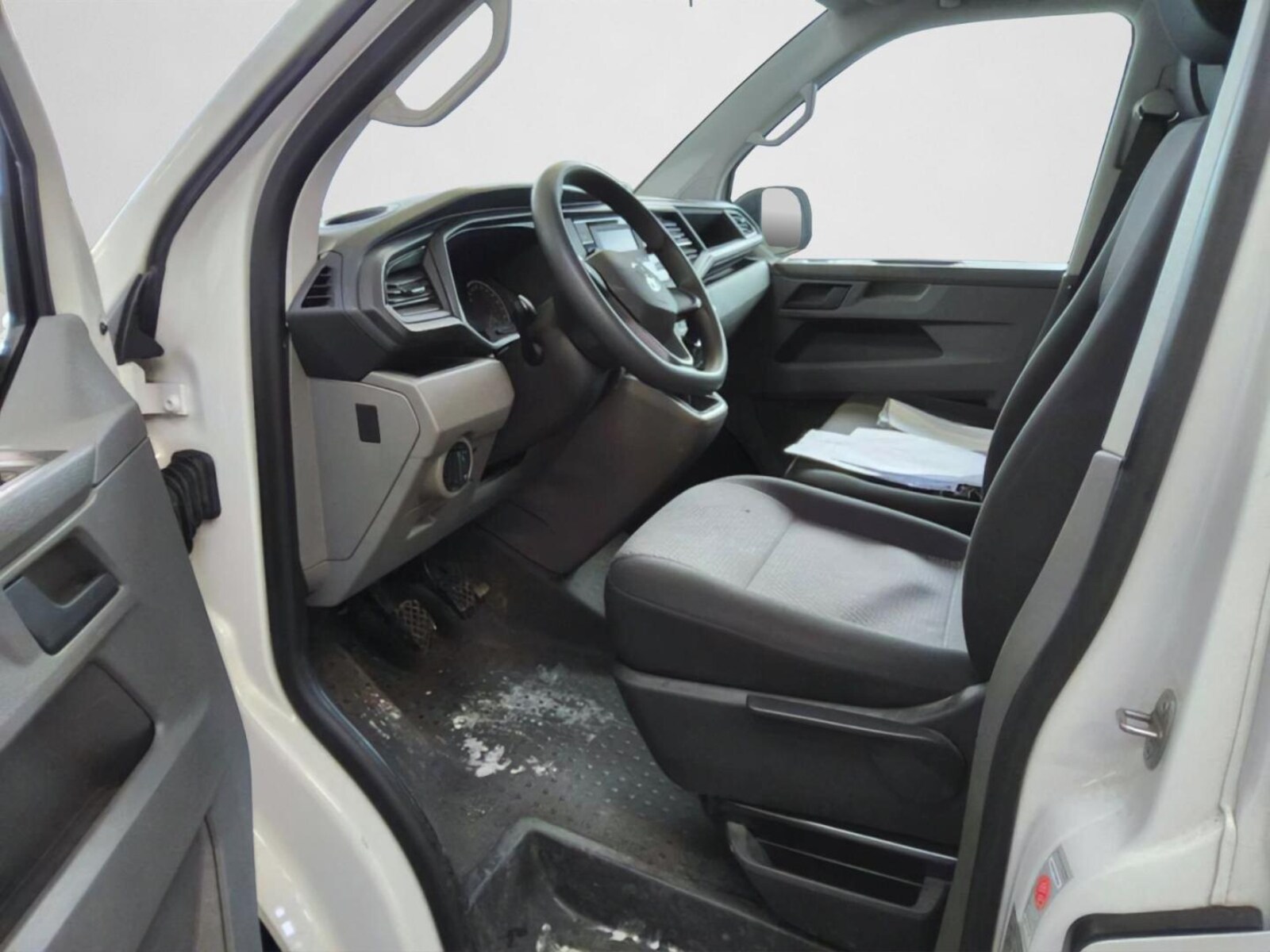 Volkswagen T6.1 Transporter Kasten kurzer Radstand – Bild 3
