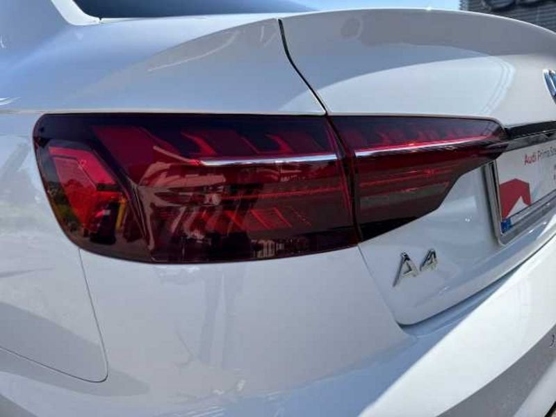 Immagine di Audi A4 Berlina S line edition 30 TDI 100 kW (136 CV) S tronic - Vista: for more details contact your dealer