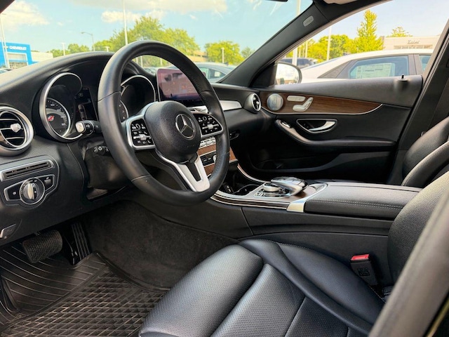 2019 Mercedes-Benz C 300