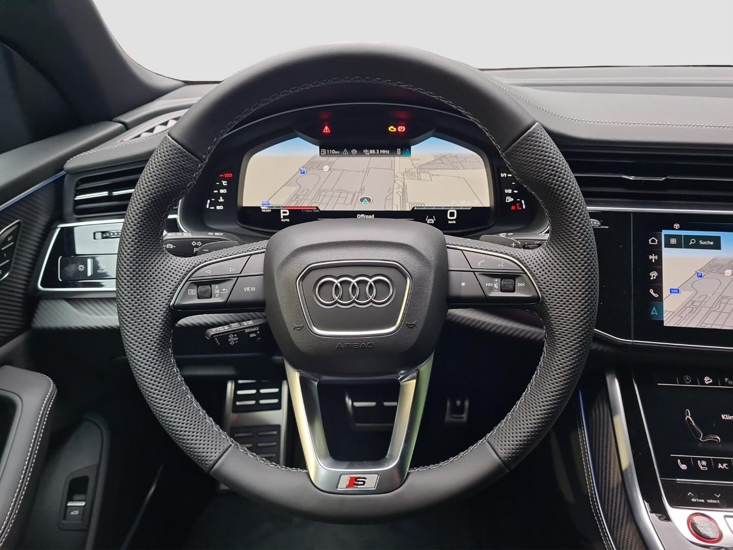 Bild über Audi SQ8 SUV TFSI quattro 373 kW tiptronic - für weitere Informationen kontaktieren Sie den Audi Partner