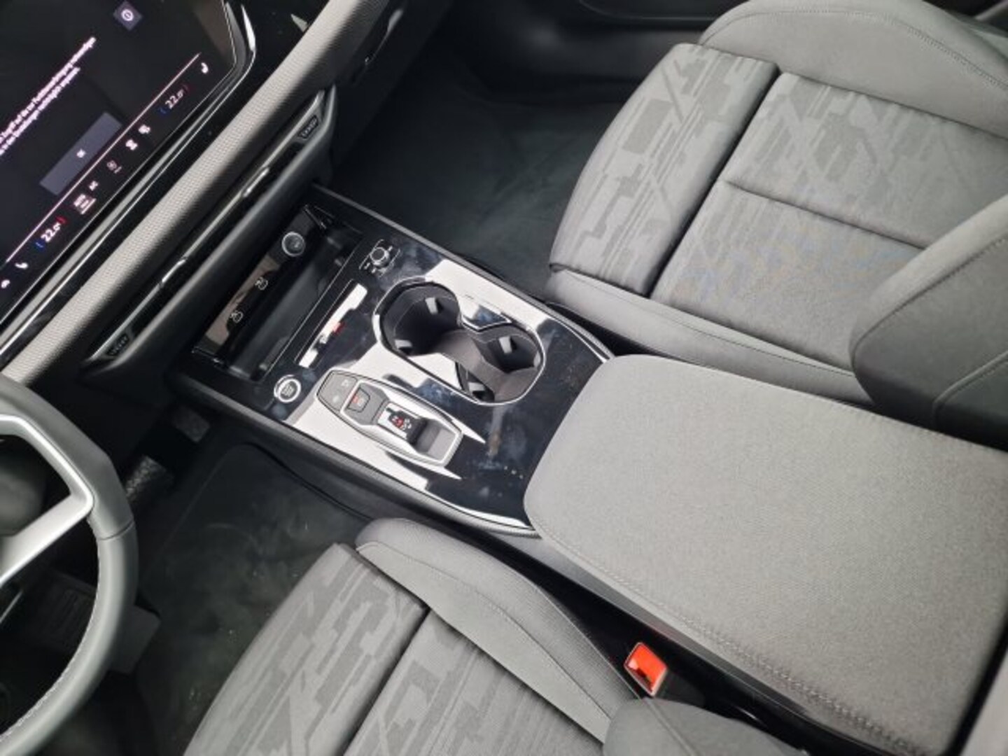 Bild über Audi A5 Avant e-hybrid e-hybrid quattro 220 kW S tronic - für weitere Informationen kontaktieren Sie den Audi Partner