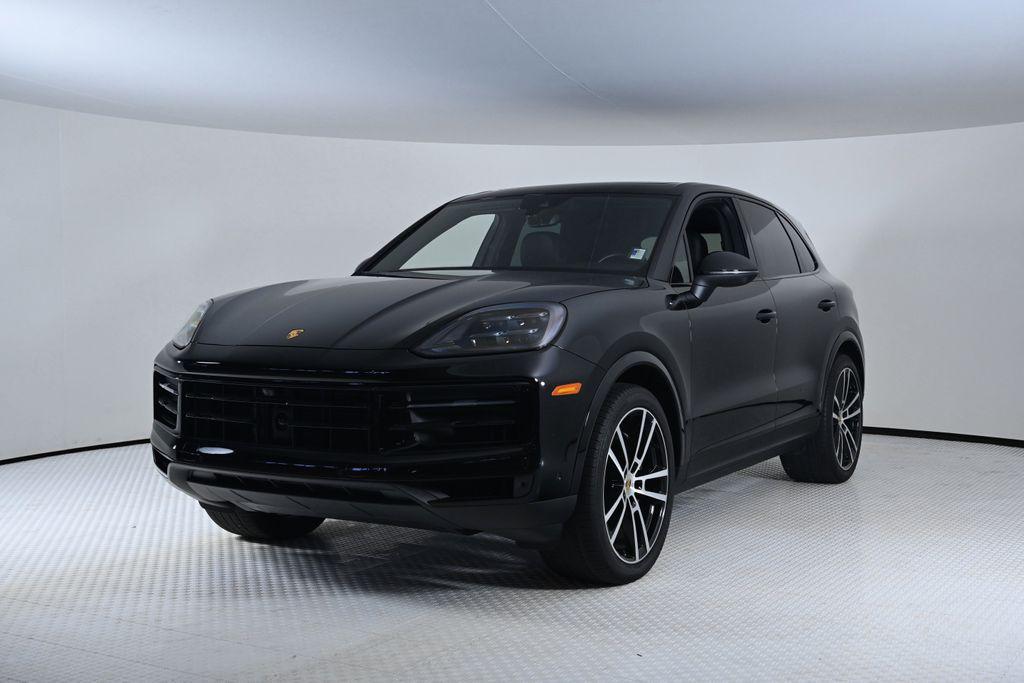 2024 Porsche Cayenne -'s photo