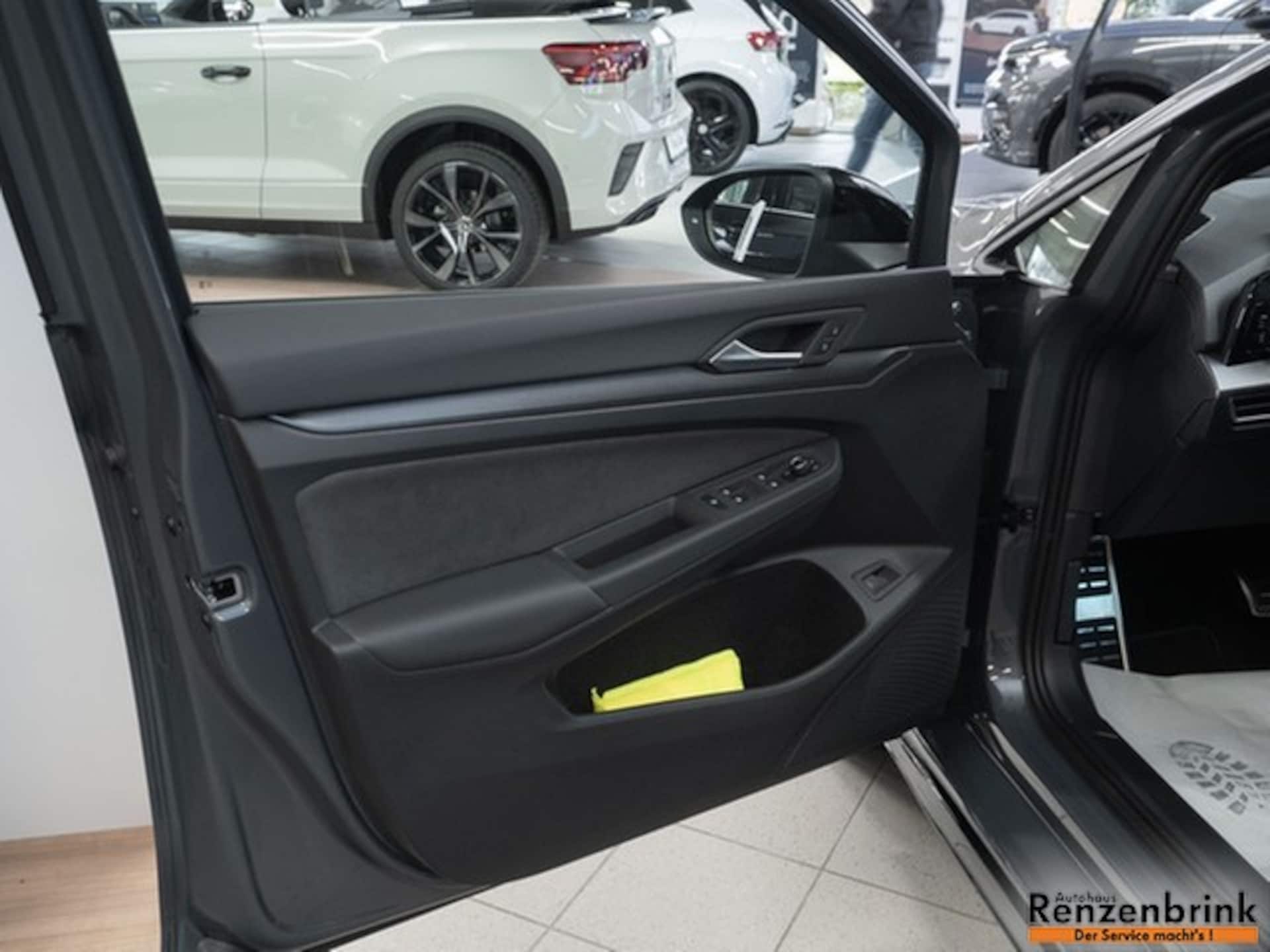 Volkswagen Golf Variant R-Line