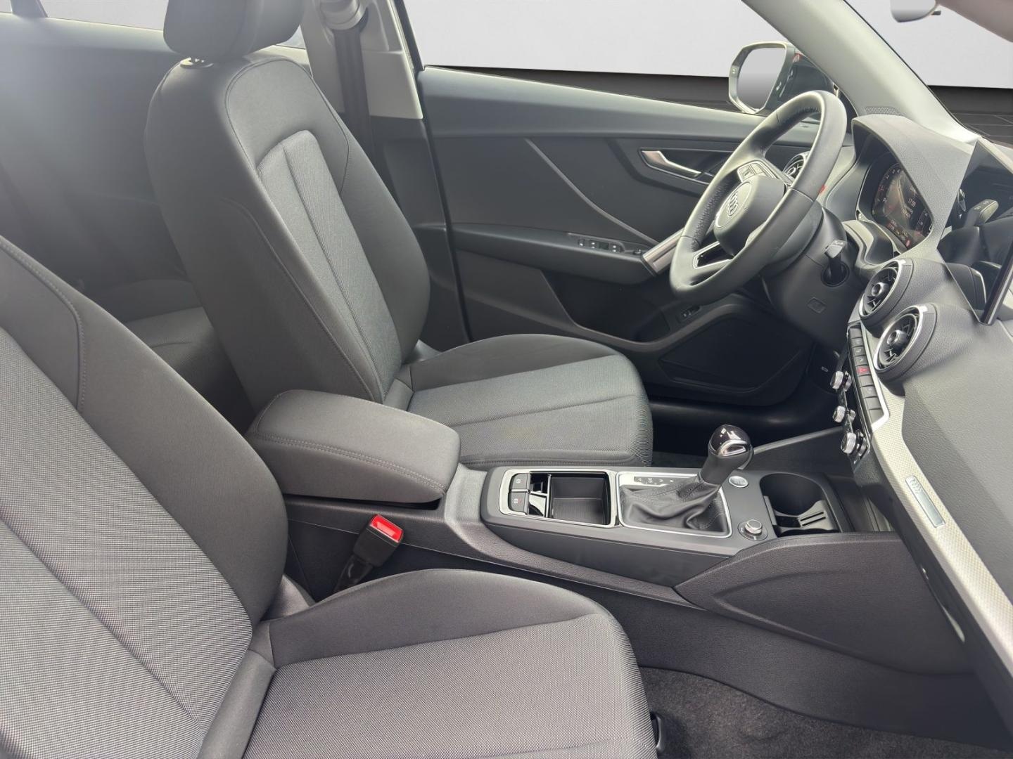 Bild über Audi Q2 advanced 35 TFSI S tronic - für weitere Informationen kontaktieren Sie den Audi Partner