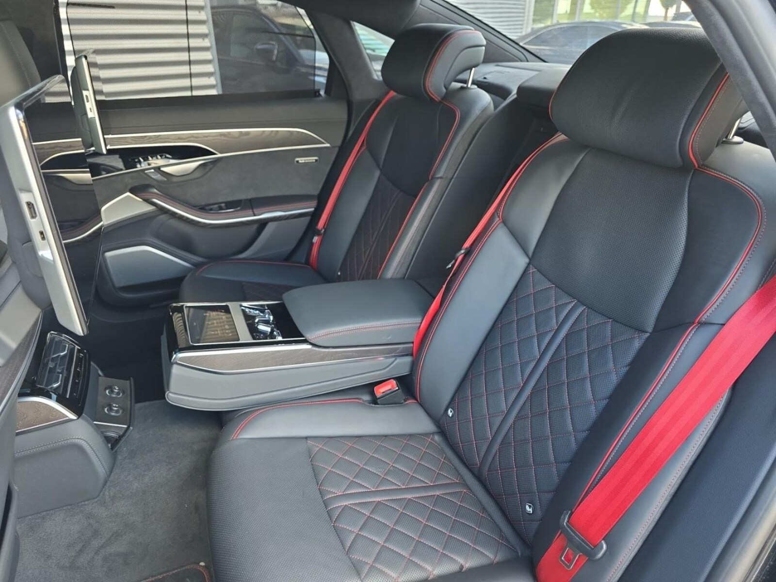 Audi S8 – Bild 10