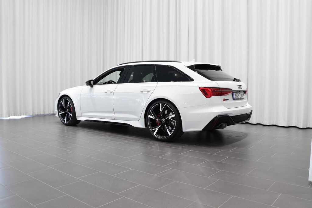 Bild som visar&nbsp;Audi RS 6 Avant&nbsp;RS 6 Avant performance 630 hk tiptronic - för mer information kontakta din Audi Partner