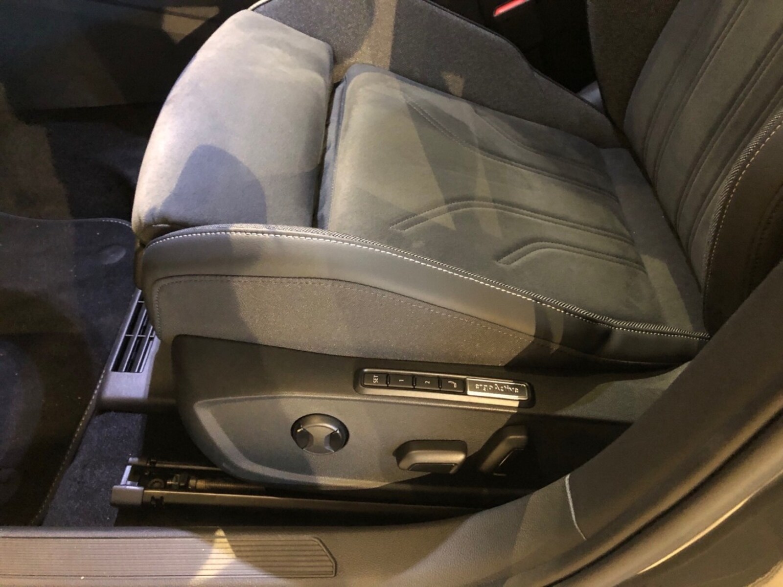 Volkswagen Golf Variant – Bild 7