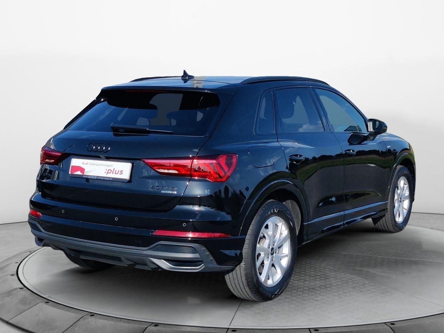 Bild über Audi Q3 S line 40 TFSI quattro S tronic - für weitere Informationen kontaktieren Sie den Audi Partner