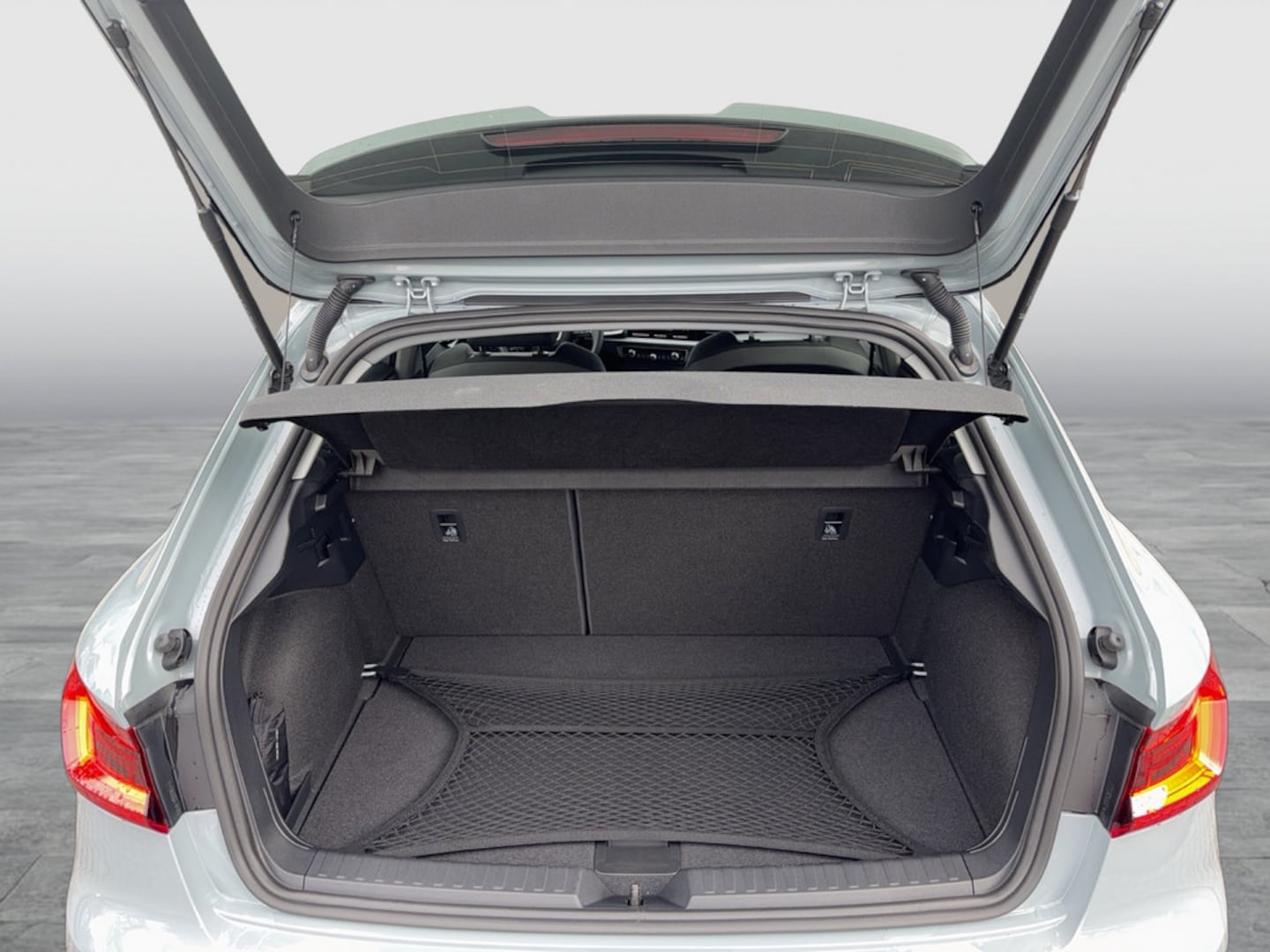 Bild über Audi A1 Sportback S line 40 TFSI S tronic - für weitere Informationen kontaktieren Sie den Audi Partner