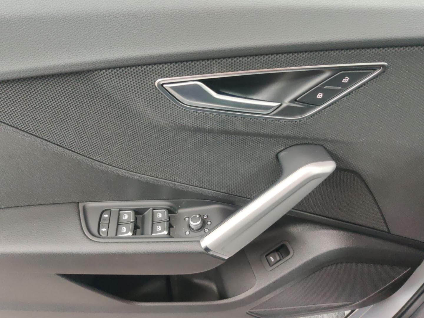 Bild über Audi Q2 advanced 30 TFSI Schaltgetriebe - für weitere Informationen kontaktieren Sie den Audi Partner
