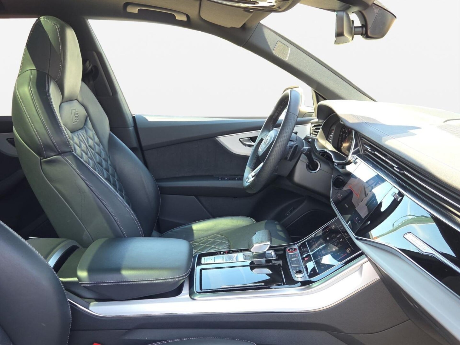 Audi SQ8 SUV