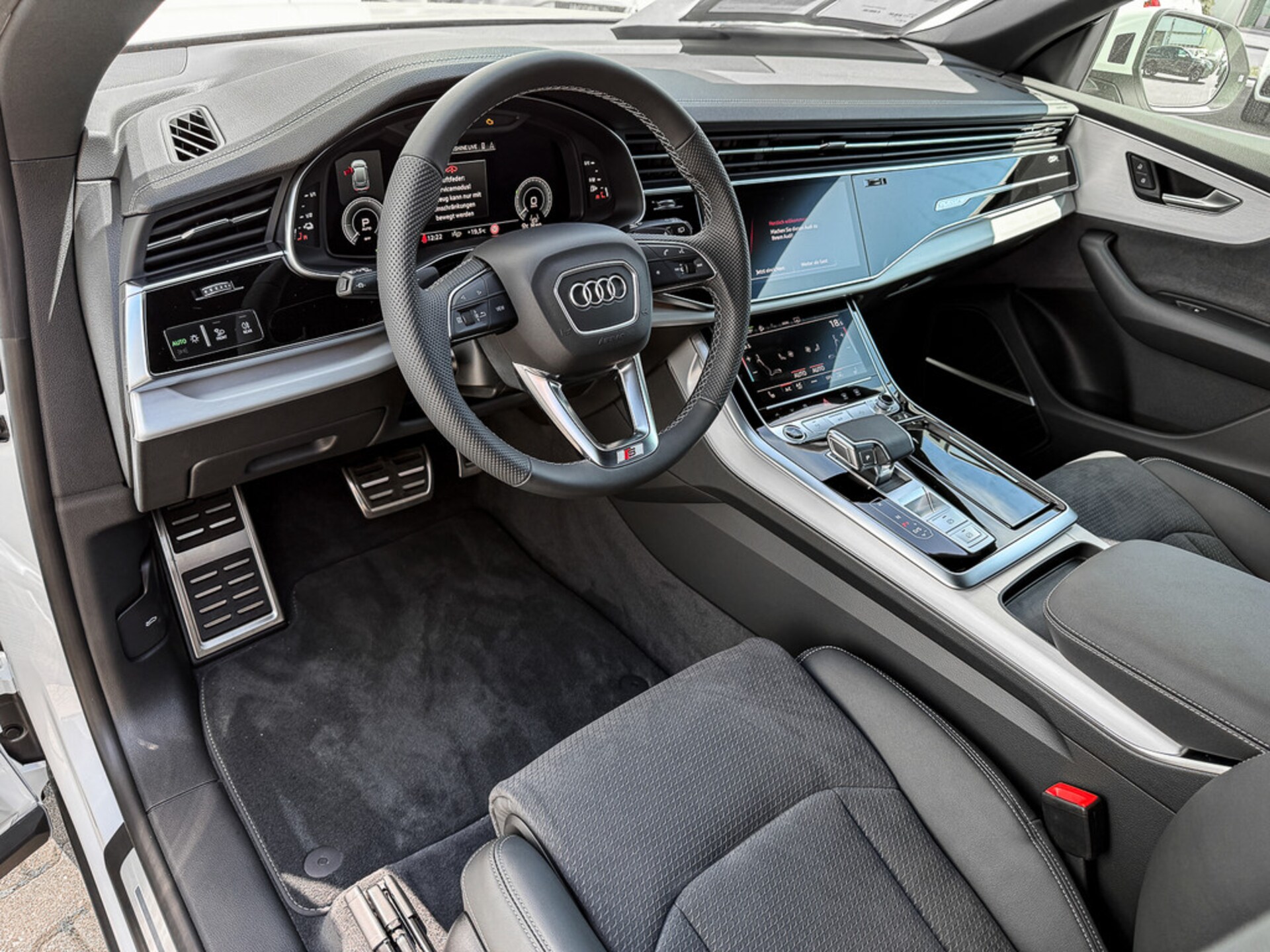 Audi Q8 SUV TFSI e