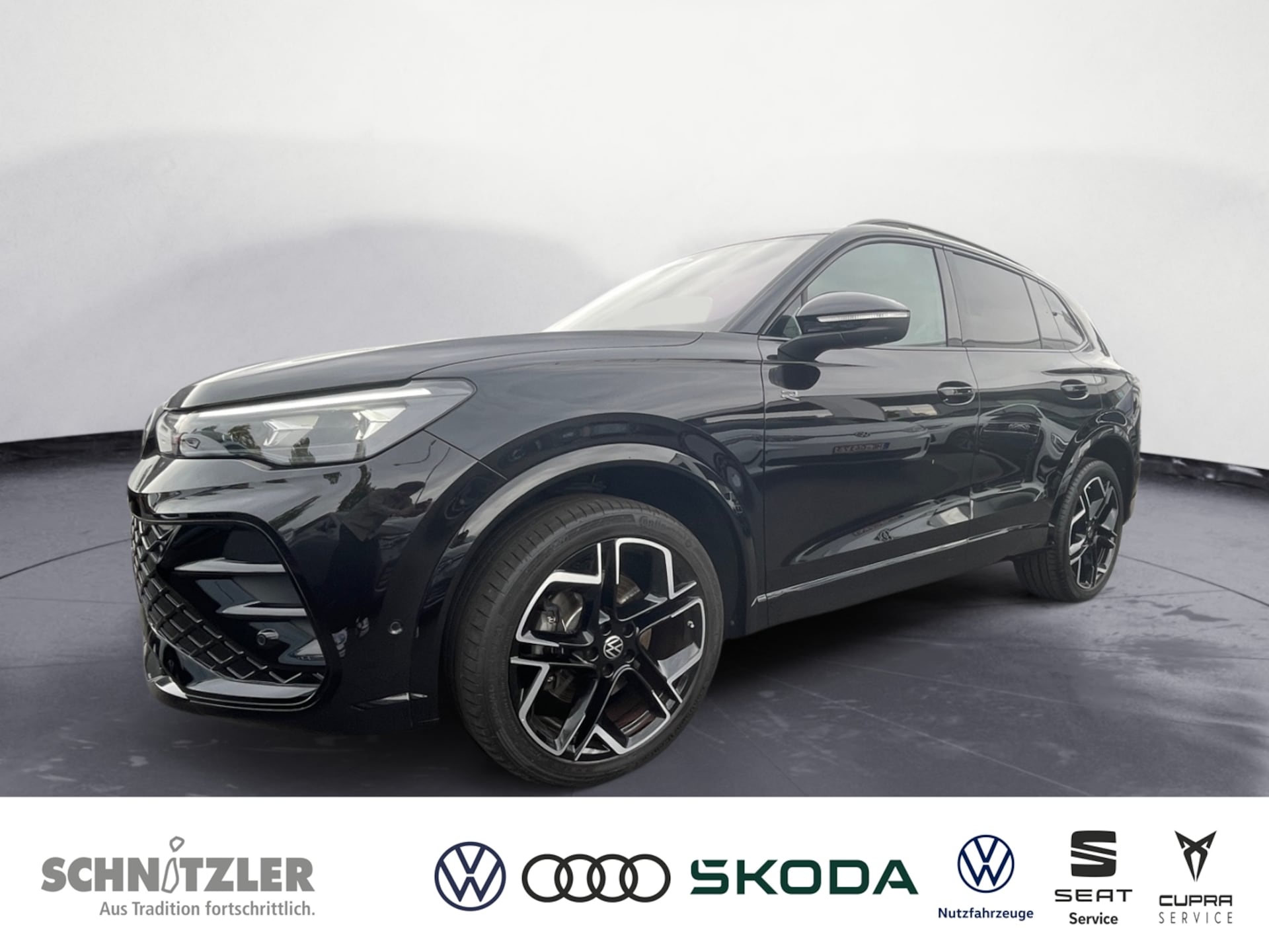 Volkswagen Tiguan — Volkswagen Tiguan R-Line 2.0 TDI BLACK STYLE MATRIX/NAVI/KAMERA/PANO/AHK+++