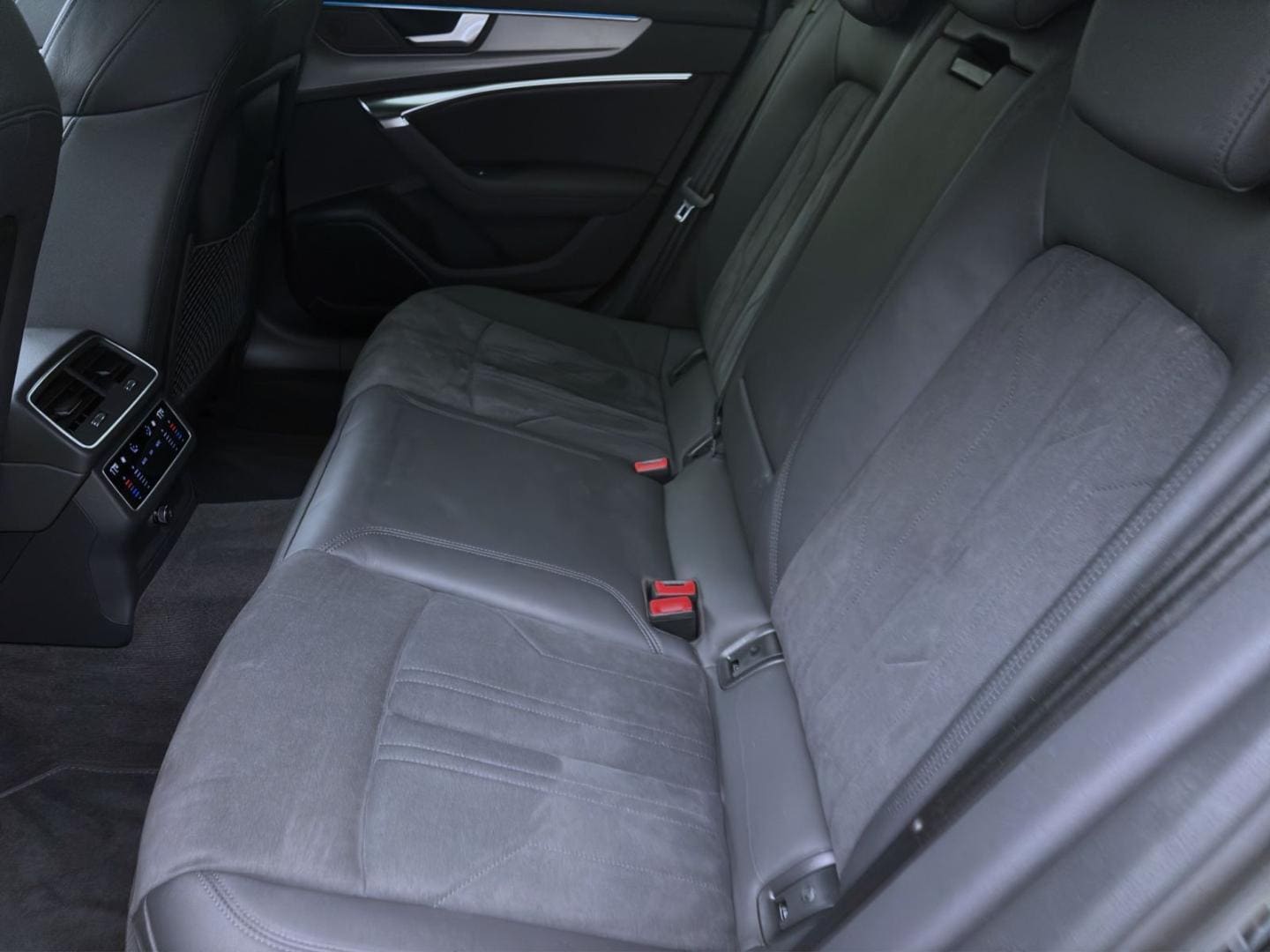 Bild über Audi A6 allroad quattro 50 TDI quattro tiptronic - für weitere Informationen kontaktieren Sie den Audi Partner