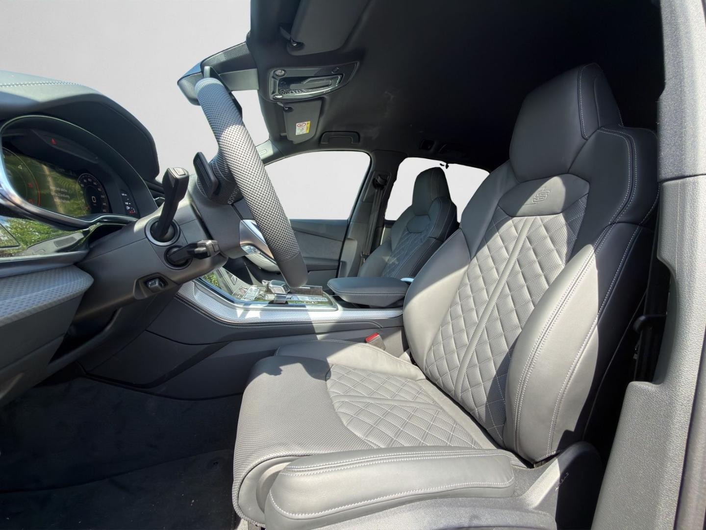 Bild über Audi Q7 SUV S line business TDI quattro 210 kW tiptronic - für weitere Informationen kontaktieren Sie den Audi Partner