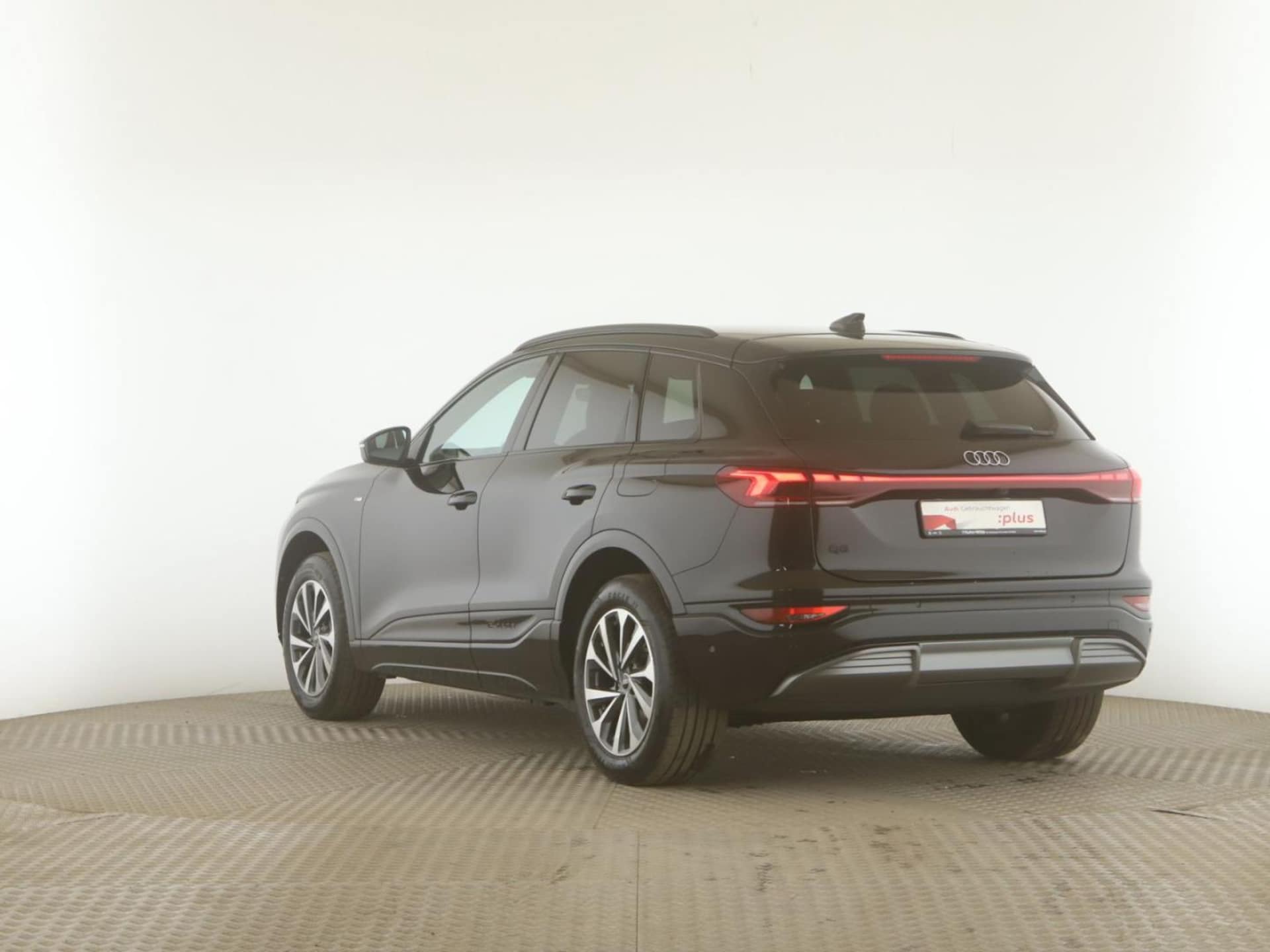 Audi Q6 SUV e-tron