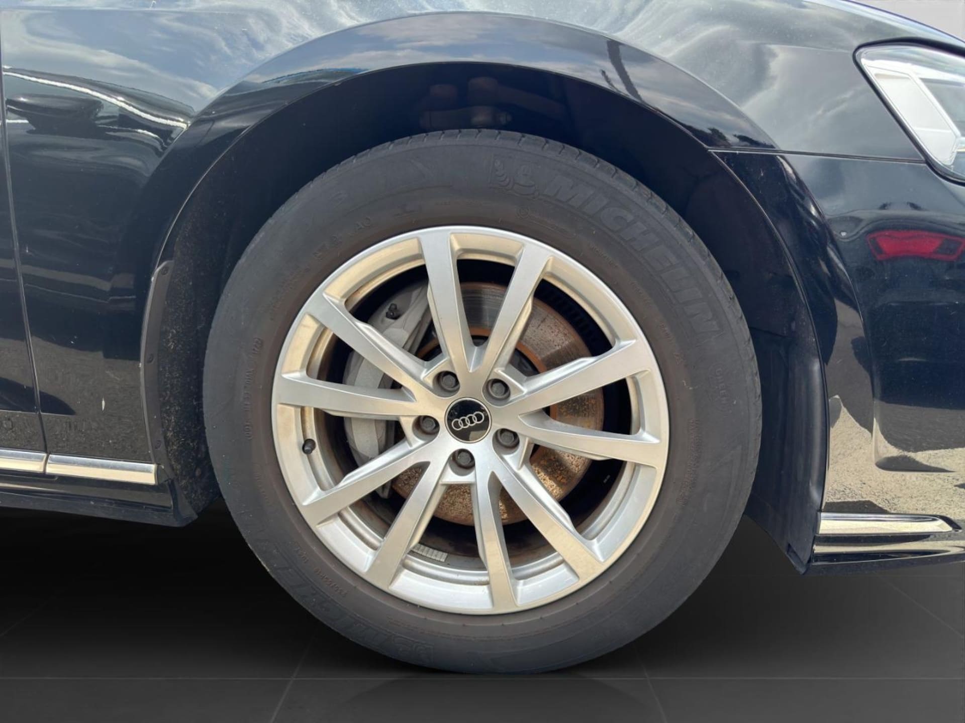 Audi A8