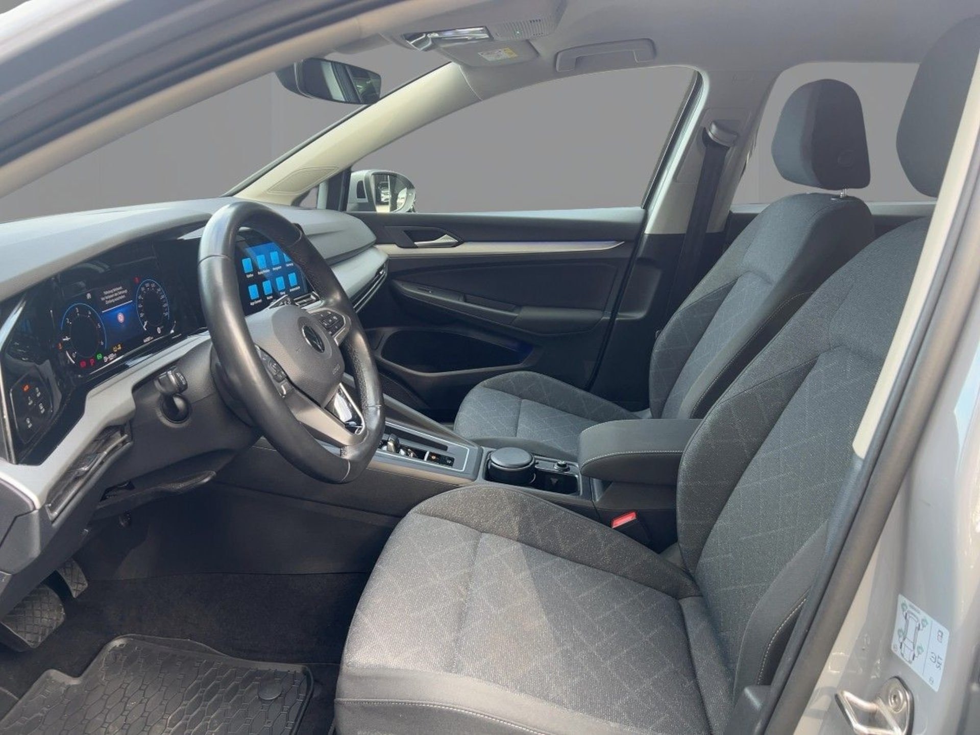 Volkswagen Golf Variant Life