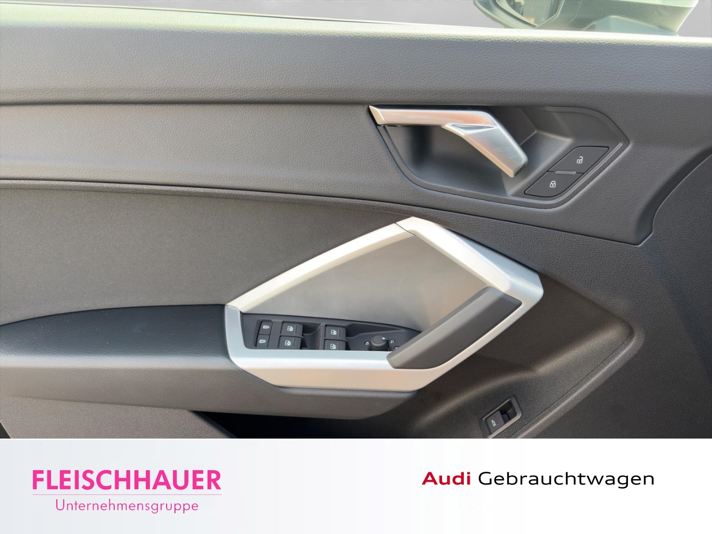 Bild über Audi Q3 35 TFSI S tronic - für weitere Informationen kontaktieren Sie den Audi Partner