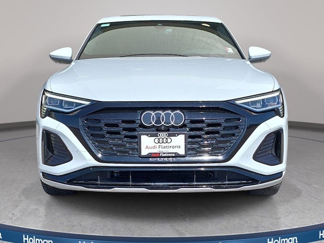 2024 Audi Q8 Sportback e-tron
