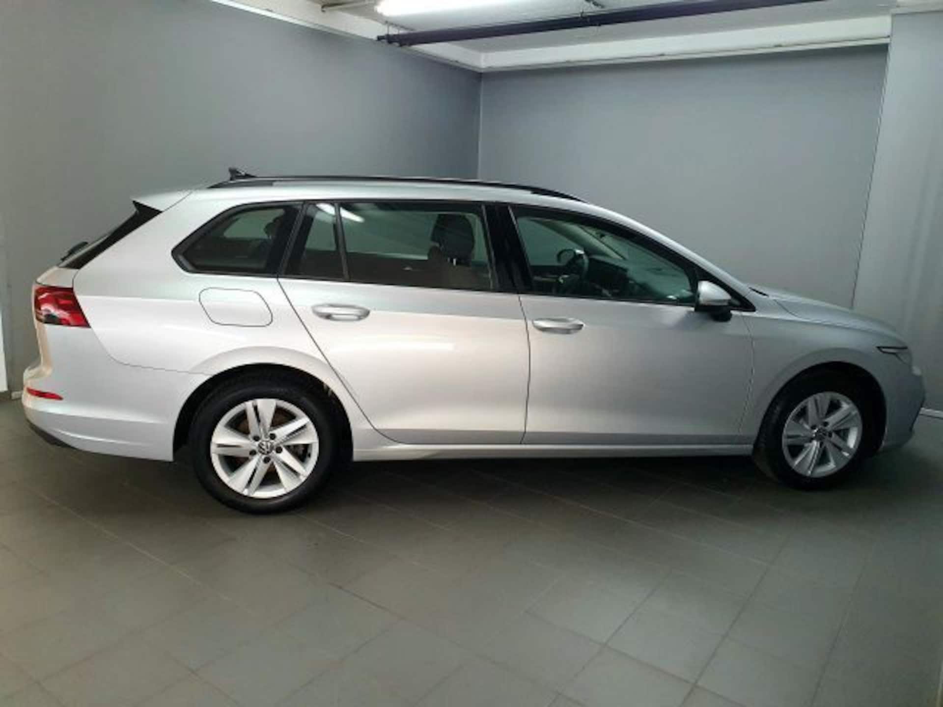 Volkswagen Golf Variant Life