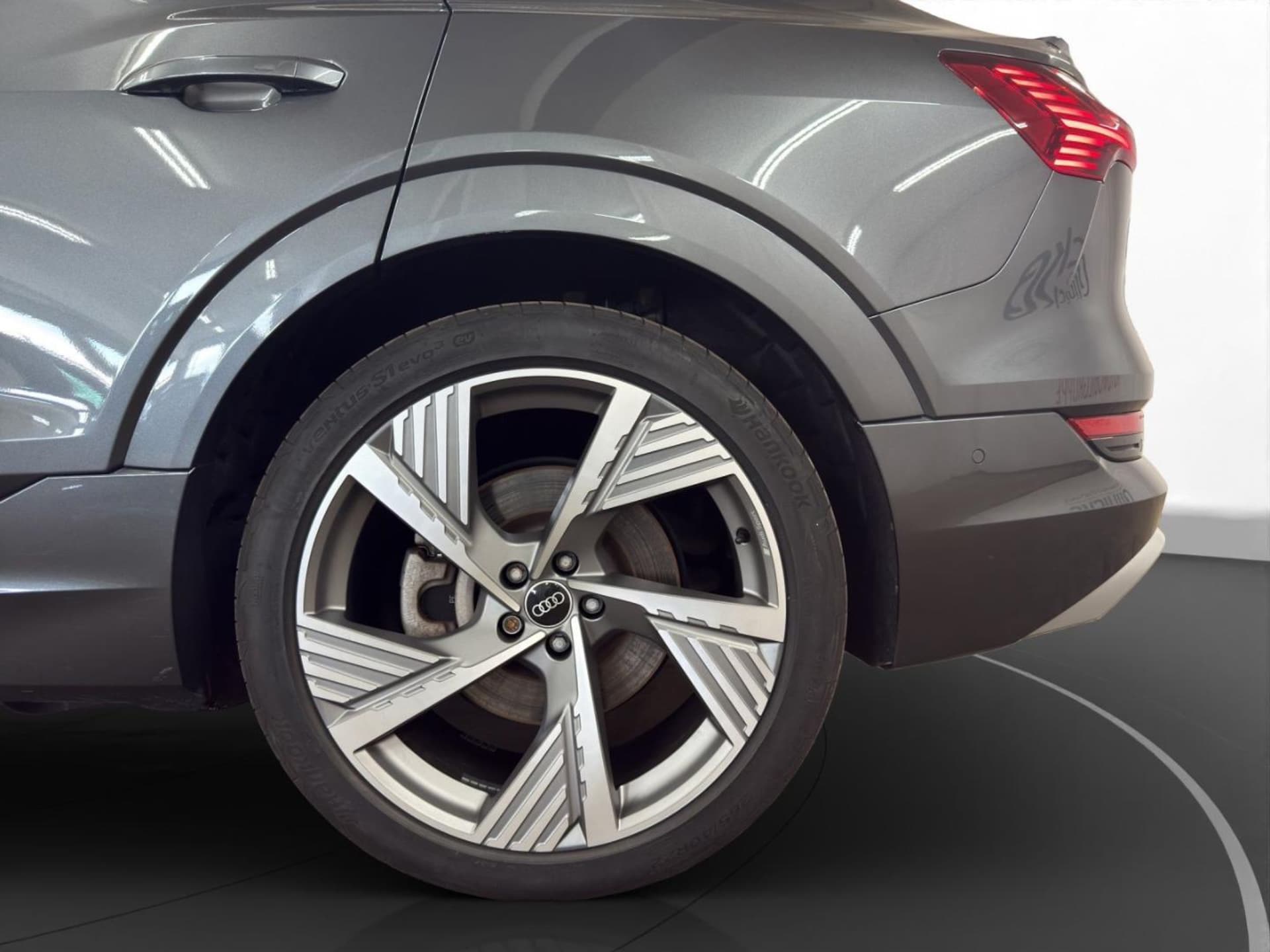 Audi e-tron Sportback S line